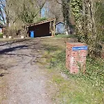 Appartement Historisches Schulhaus Mit Kamin Fuer Familiengarten An Nordsee