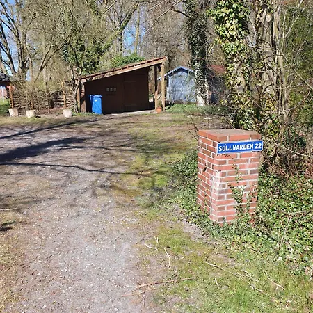 Appartamento Historisches Schulhaus Mit Kamin Fuer Familiengarten An Nordsee