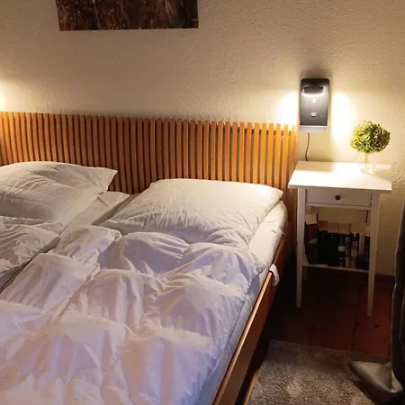 Historisches Schulhaus Mit Kamin Fuer Familiengarten An Nordsee Appartamento Butjadingen