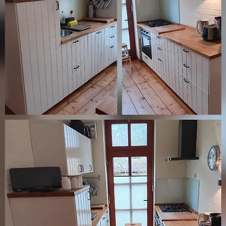 Appartamento Historisches Schulhaus Mit Kamin Fuer Familiengarten An Nordsee *