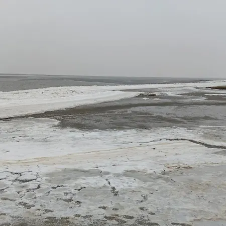 Appartamento Historisches Schulhaus Mit Kamin Fuer Familiengarten An Nordsee Butjadingen